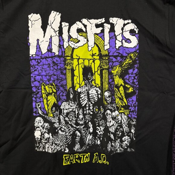 Misfits Earth A.D. T-shirt size extra large - Picture 2 of 4